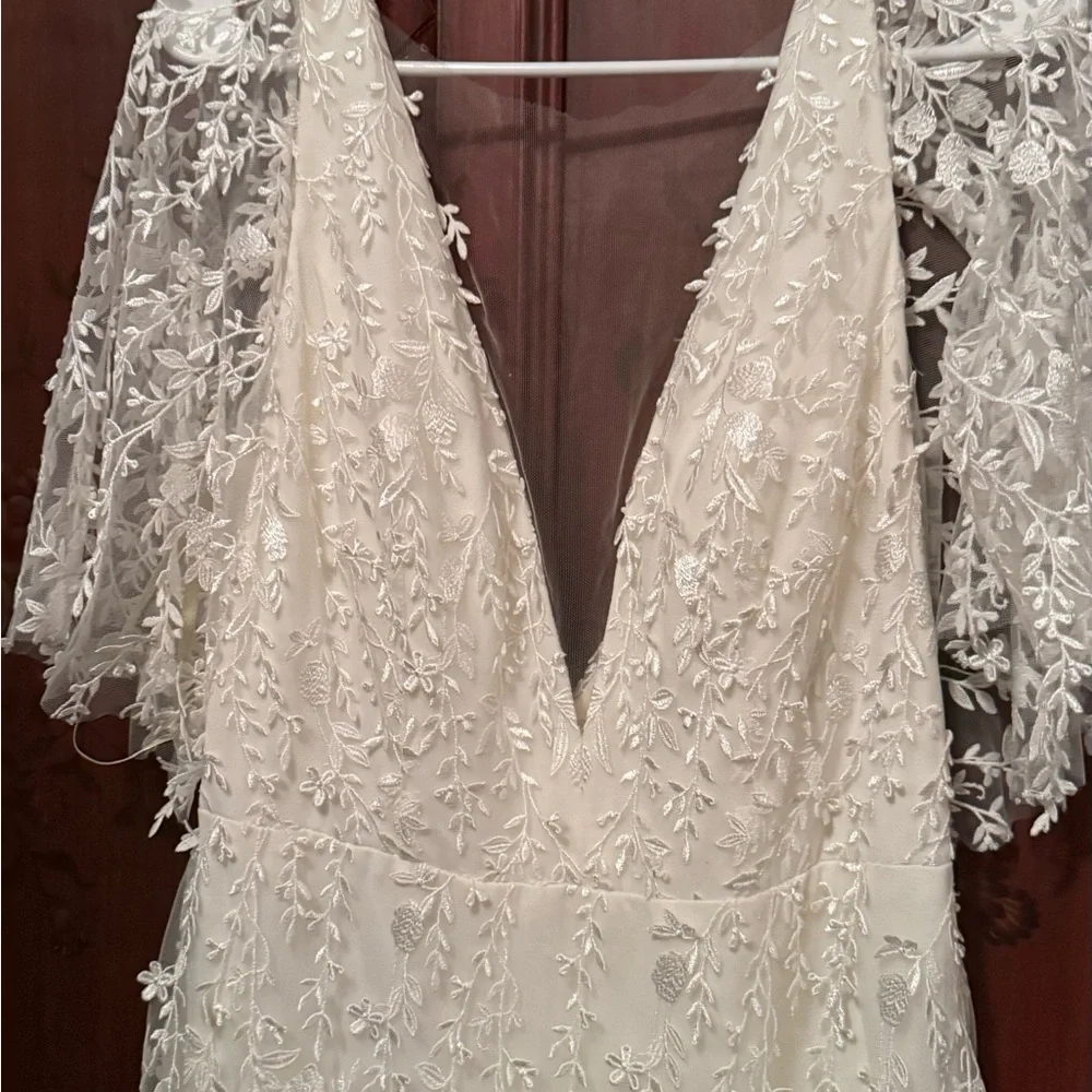 Jenny Loo Lourdes V-neck Elegant Wedding Gown - Picture 6 of 9